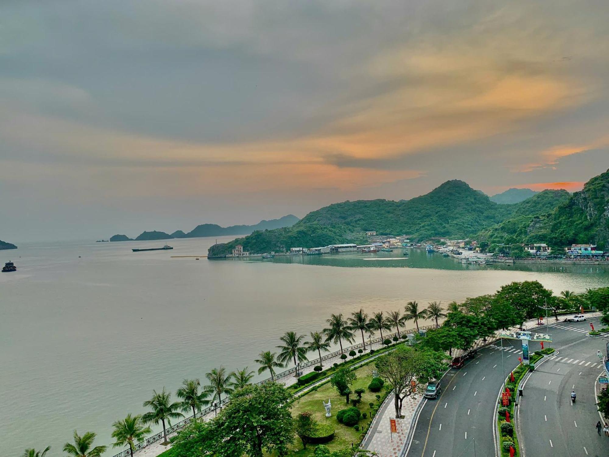 Cat Ba Bay Vision Hotel Dong Khe Sau Экстерьер фото